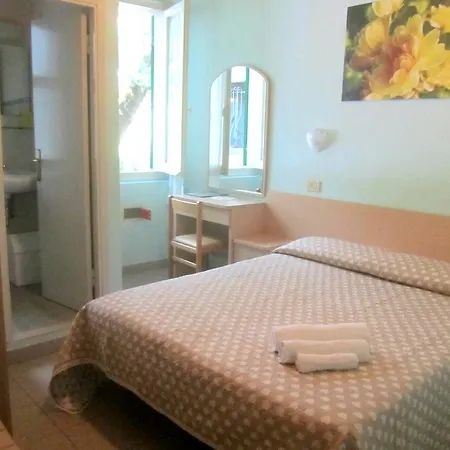 Hotel Al Cacciatore Di Sogni 2*